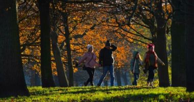Stire din Social : Vremea se schimbă radical! Meteorologii anunță când vin frigul și ploile