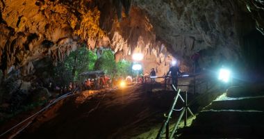 Stire din Actualitate : Operațiune contracronometru în Slovenia! Persoane blocate într-o peșteră în urma creșterii nivelului apelor