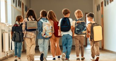 Stire din Cultură-Educație : Calendarul anului școlar 2025-2026: școala începe luni, 8 septembrie