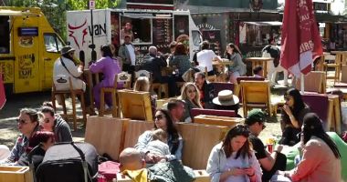 Stire din Social : FPIOR solicită schimbarea legislaţiei. ”Nu mai au ce să caute dughenele, caşcarabetele pe litoral”