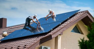Stire din Economie : Peste 100.000 de gospodării pot primi bani pentru eficiență energetică