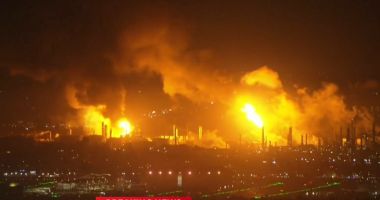 Stire din Actualitate : Explozie urmată de incendiu uriaș la cea mai mare rafinărie din SUA