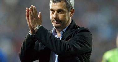 Stire din Sport : Mircea Rednic își negociază azi plecarea de la Petrolul! Numele lui, pe lista lui Dinamo