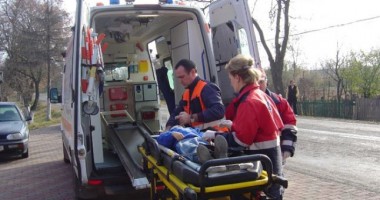Stire din Eveniment : Unul dintre copiii accidentați sâmbătă după ce microbuzul s-a răsturnat pe DN1 a decedat