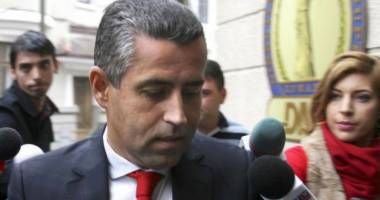 Stire din Eveniment : Remus Truică, la DNA, în dosarul creditelor frauduloase