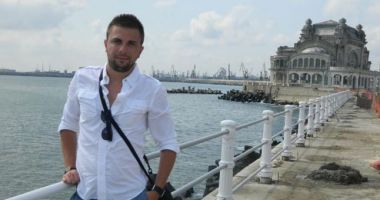 Stire din Social : Tânărul diagnosticat cu leucemie, cu trei luni înainte de nuntă, a murit