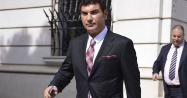 Stire din Eveniment : Cristi Borcea s-a predat în această dimineață după ce a fost condamnat definitiv la 5 ani de închisoare