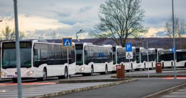 Un tânăr din Târgoviște a atacat un autobuz cu sabia