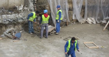Stire din Social : ITM. Peste 110 muncitori la negru, depistați în doar o lună de zile