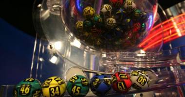 Stire din Social : LOTO. Din nou report la 6 din 49 și la Joker