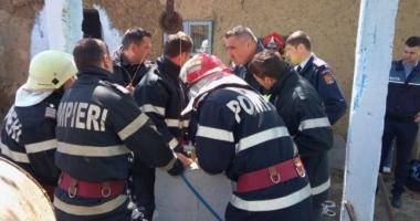 Informația zilei despre copilul salvat după 11 ore de stat într-un puț