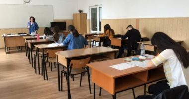 Stire din Cultură-Educație : Ministrul Educației, anunț de ultimă oră despre reintroducerea examenului de ADMITERE la LICEU