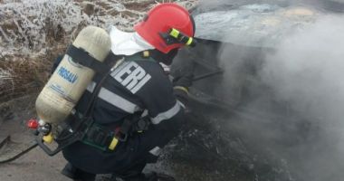 Stire din Eveniment : Arde o mașină în Constanța!