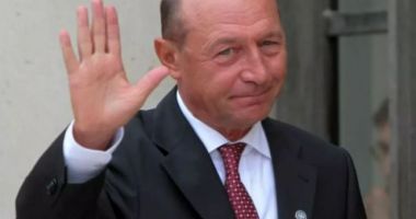 Stire din Politică-Administrație : Traian Băsescu: Rusia trebuie scoasă din sistemul bancar internaţional