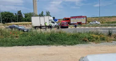 Accident rutier pe DN39, în zona Olimp. Circulația este blocată parțial