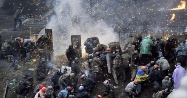 Stire din Actualitate : REVOLUȚIE ÎN UCRAINA. Lupte cu muniție de război: 50 DE MORȚI!