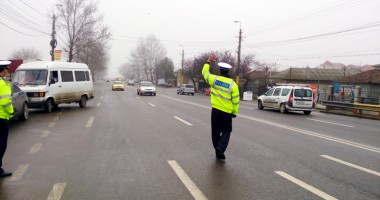 Stire din Eveniment : 650 de șoferi constănțeni, "premiați"  cu câte o amendă