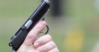 Atac armat într-un bloc din Călărași