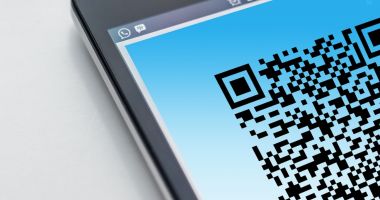 Stire din Cultură-Educație : Diploma de absolvire a liceului va conţine, de anul acesta, un cod QR