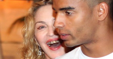 Stire din Monden : Madonna s-a despărțit de iubitul ei cu 30 de ani mai tânăr