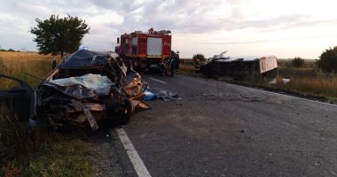 GALERIE FOTO / Accident grav în Constanța. Trei persoane au murit și patru au fost rănite! - 4
