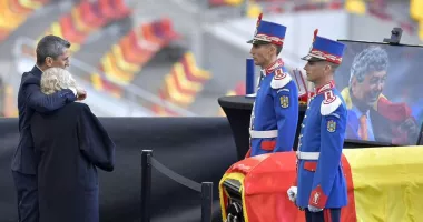 Stire din Sport : Vergil Chițac, mesaj emoționant despre Mircea Lucescu: „Până azi a fost om, de acum a devenit legendă”