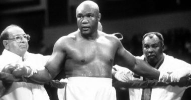 Stire din Sport : O legendă a boxului mondial a încetat din viață la vârsta de 76 de ani