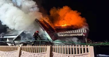 Stire din Eveniment : Preot găsit carbonizat în propria locuință, în urma unui incendiu violent
