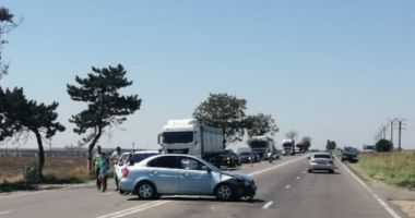 Accident rutier la Valu lui Traian, după ce un șofer a întors neregulamentar - 2