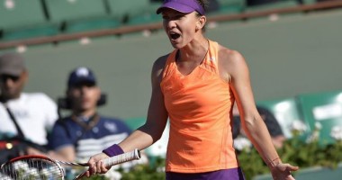 Stire din Sport : Simona Halep și Ilie Năstase, meci demonstrativ