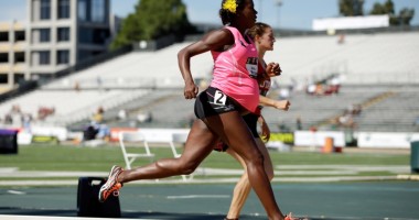Stire din Sport : Atletă însărcinată în 34 de săptămâni a concurat la Campionatele SUA