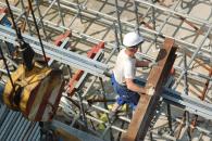 Volumul lucrărilor de construcții a scăzut cu 19,7%