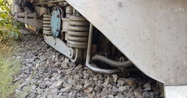 UPDATE. Locomotivă deraiată, la Constanța! Galerie FOTO - 3