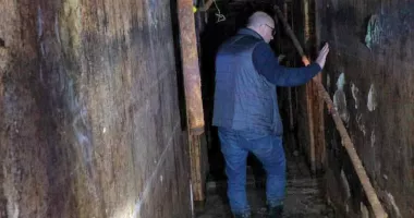 Bani nu sunt, dar pereții cedează. Sala Sporturilor din Constanța se ruinează sub ochii tuturor - 3