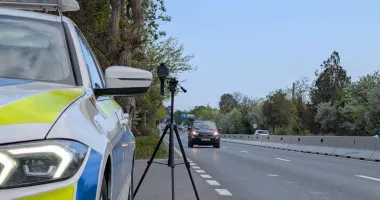 Stire din Eveniment : Șoferii vitezomani, sancționați în masă. Amenzi de sute de mii de lei