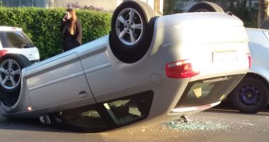 GALERIE FOTO / Accident rutier spectaculos în Constanța - 2