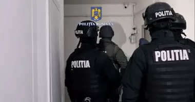 Stire din Eveniment : Mai multe percheziții după incidentele violente de la meciul Rapid – Petrolul