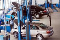 Stire din Economie : Proprietarii de service-uri auto nu sunt satisfăcuți cu schimbările anunțate de Comisia de Supraveghere a Asigurărilor