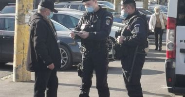 GALERIE FOTO / Sute de sancțiuni date de jandarmi celor care nu poartă măști de protecție - 2