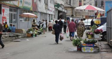 Stire din Eveniment : Piețele din Constanța, luate la bani mărunți de polițiști