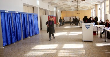 Stire din Cultură-Educație : Dănuț Tiberius Epure, noul rector al Universității "Ovidius"