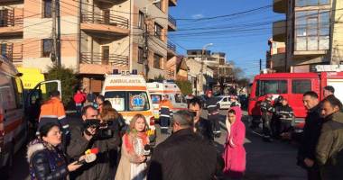 GALERIE FOTO / ACCIDENT RUTIER GRAV ÎN CONSTANȚA / MICROBUZ PLIN CU ELEVI LOVIT ÎN PLIN. TREI COPII, LA SPITAL - 8