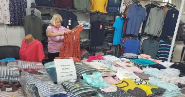 Sesiune de shopping! Blănuri, costume şi rochiţe, la ediţia de toamnă a TINIMTEX - 7