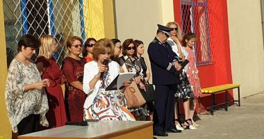 FOTOREPORTAJ / A început școala! Emoții, flori și mulți copii veseli, în curțile școlilor constănțene - 4