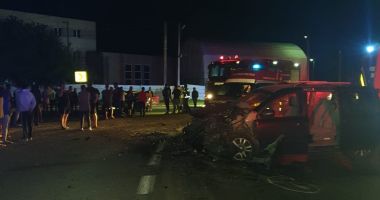 FOTO - VIDEO / Accident rutier la Constanța, după ce o mașină a pătruns pe contrasens - 2