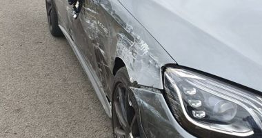 GALERIE FOTO. Accident rutier pe A2, între un microbuz si un autoturism - 2