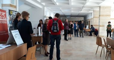 Stire din Social : Galerie foto. Bursa Locurilor de Muncă, de la Constanța, o dezamăgire