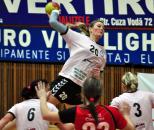 Stire din Sport : Un adversar disperat și arbitri fără experiență