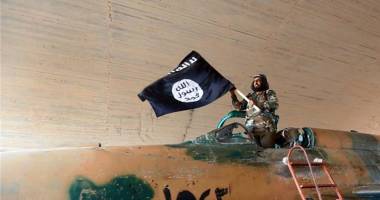 Stire din Actualitate : Statul Islamic, bombardat din cauza unui SELFIE al unui jihadist