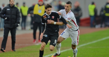 Stire din Sport : "Câinii" lui Andone au mușcat din Steaua! Victorie cu 3-1 a dinamoviștilor, în derby-ul etapei